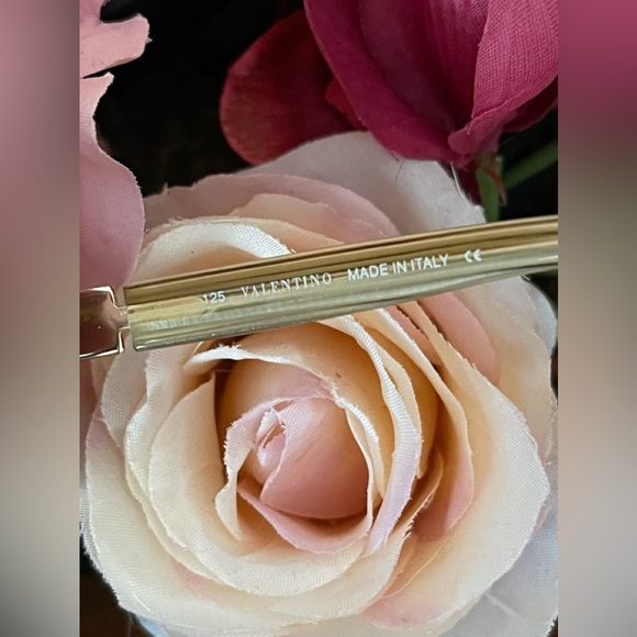 Valentino Tortoise Shell Color, Swarovski Crystals, Oversized Sunglasses - Picture 7 of 15